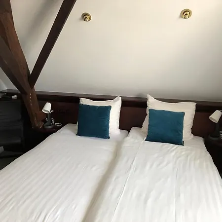 In Den Verdwaalde Koogel Hotel 3*