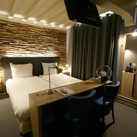 In Den Verdwaalde Koogel 3*