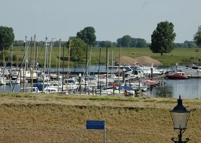 沃德瓦德库戈尔酒店 Heusden ('s-Hertogenbosch)