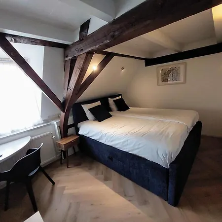 沃德瓦德库戈尔酒店 酒店 3*