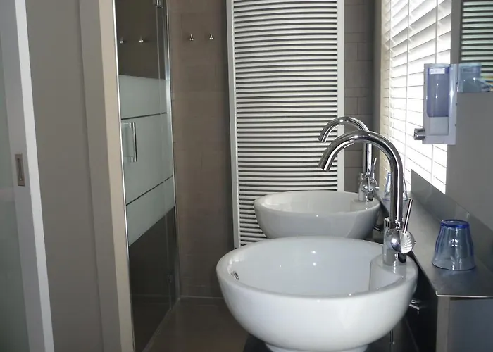 沃德瓦德库戈尔酒店 酒店 3*